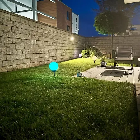 Relax Garden דירה קולובז'ג